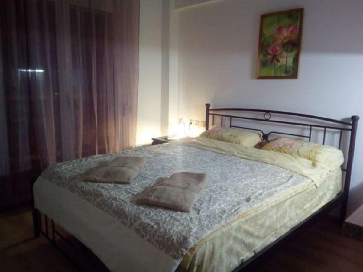 Comfortable Inexpensive Apartmets Near Metro Athens Luaran gambar